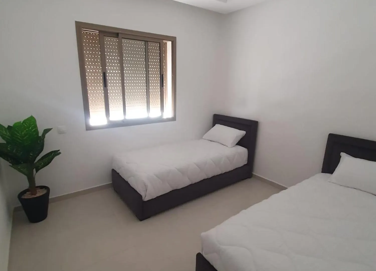 Appartement De Luxe Vue Mer Avec Climatisation ! A 5 Minutes A Pied De La Plage ! A Environ 6 Minutes En Voiture Du Centre D'Agadir Et A 10 Minutes En Voiture De Taghazout !