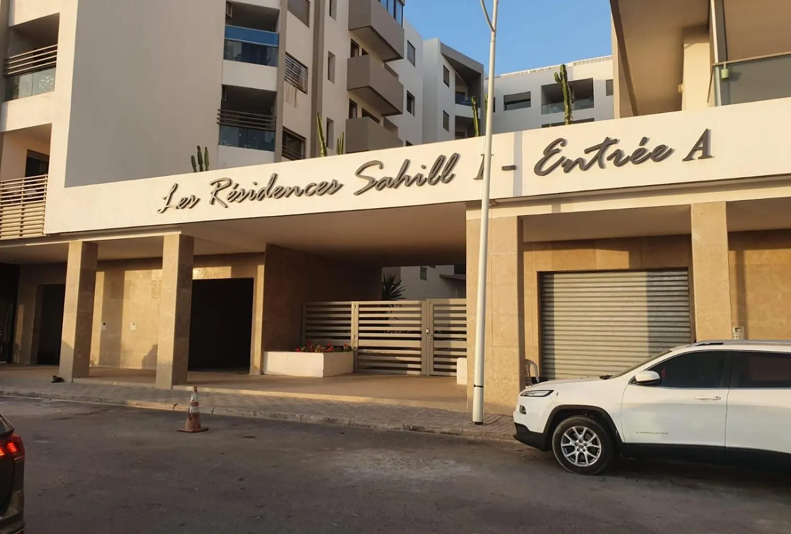 Appartement De Luxe Vue Mer Avec Climatisation ! A 5 Minutes A Pied De La Plage ! A Environ 6 Minutes En Voiture Du Centre D'Agadir Et A 10 Minutes En Voiture De Taghazout ! Appartamento Agadir