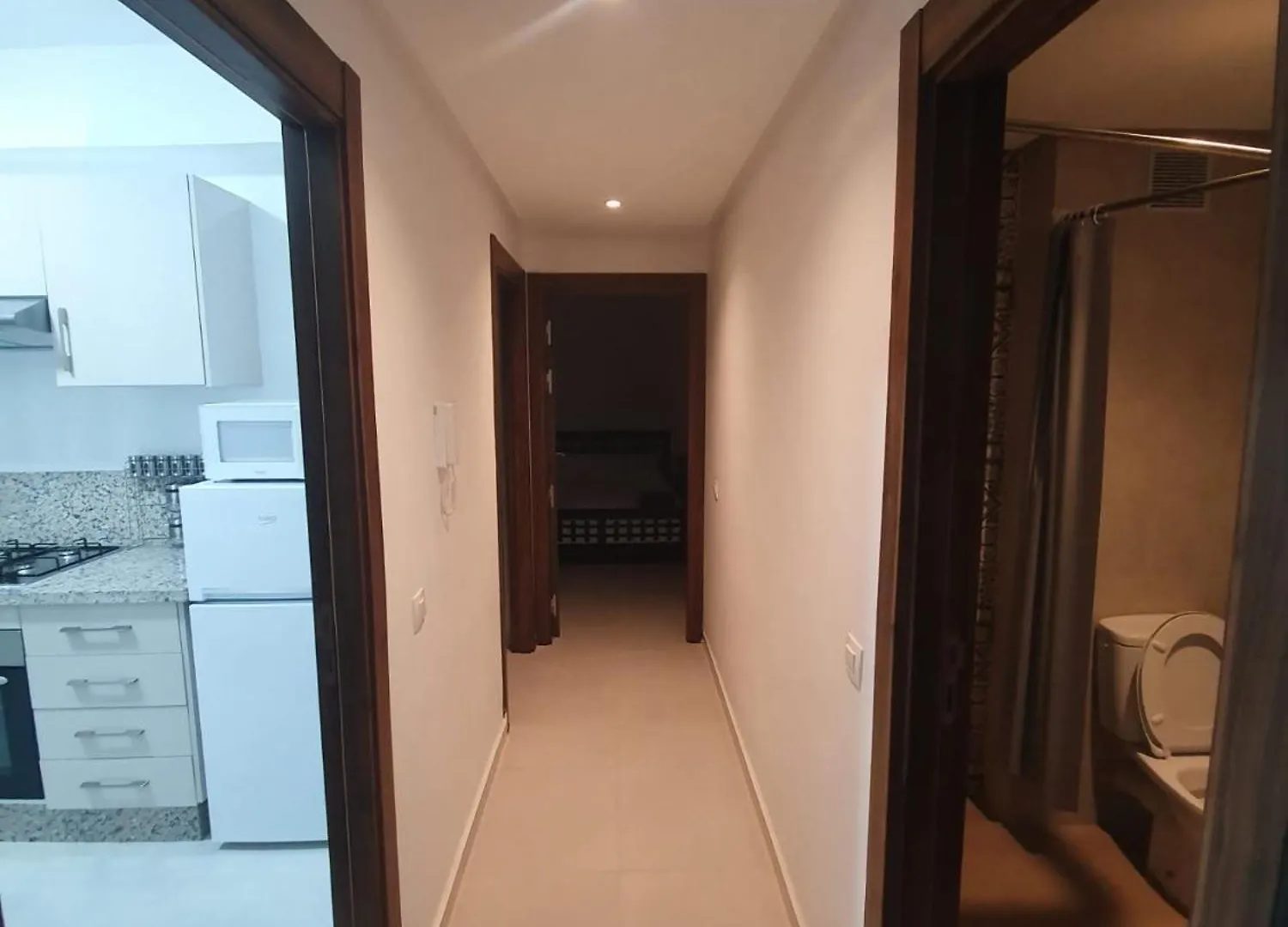 Appartamento Appartement De Luxe Vue Mer Avec Climatisation ! A 5 Minutes A Pied De La Plage ! A Environ 6 Minutes En Voiture Du Centre D'Agadir Et A 10 Minutes En Voiture De Taghazout !