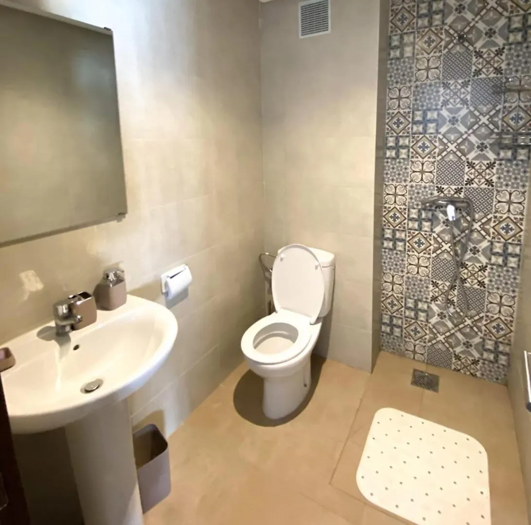 Appartement De Luxe Vue Mer Avec Climatisation ! A 5 Minutes A Pied De La Plage ! A Environ 6 Minutes En Voiture Du Centre D'Agadir Et A 10 Minutes En Voiture De Taghazout ! Apartman Agadir
